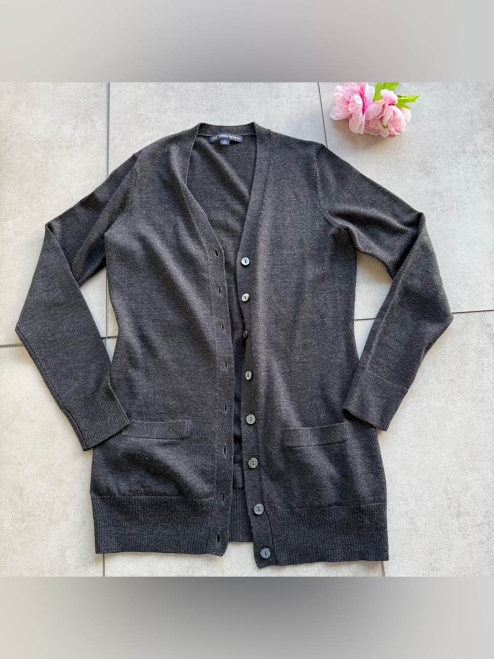Brooks Brothers cardigan small Dark Gray Long Button 100% merino wool pockets